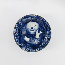 Charger l'image dans la galerie, Bol Tayo Lucky Cat Engi — vue de dessus