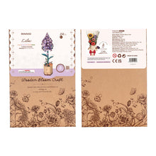 Charger l'image dans la galerie, Rowood Lilac - Fleur en bois présentée dans son pot en papier