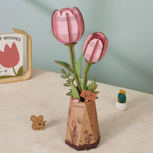 Charger l'image dans la galerie, Rowood Pink Tulip - Tulipe rose en bois dans son pot en carton