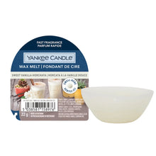 Charger l'image dans la galerie, Gros plan sur l'emballage de la cire à fondre Yankee Candle Sweet Vanilla Horchata avec détails du parfum et code-barres
