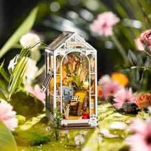 Charger l'image dans la galerie, DIY Book Nook 3D - Garden House (ROLIFE)