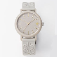 Charger l'image dans la galerie, Montre parfumée japonaise - plusieurs couleurs/senteurs disponibles (KAORU)
