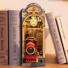 Charger l&#39;image dans la galerie, DIY Book Nook 3D - Time Travel (ROLIFE)
