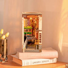 Charger l&#39;image dans la galerie, DIY Book Nook 3D - Sakura Densya (ROLIFE)
