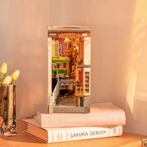 DIY Book Nook 3D - Sakura Densya (ROLIFE)