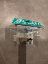 Charger l'image dans la galerie, Gomme puzzle Iwako japonaise représentant une brique de lait de type Metabo
