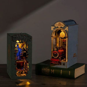 DIY Book Nook 3D - Time Travel (ROLIFE)